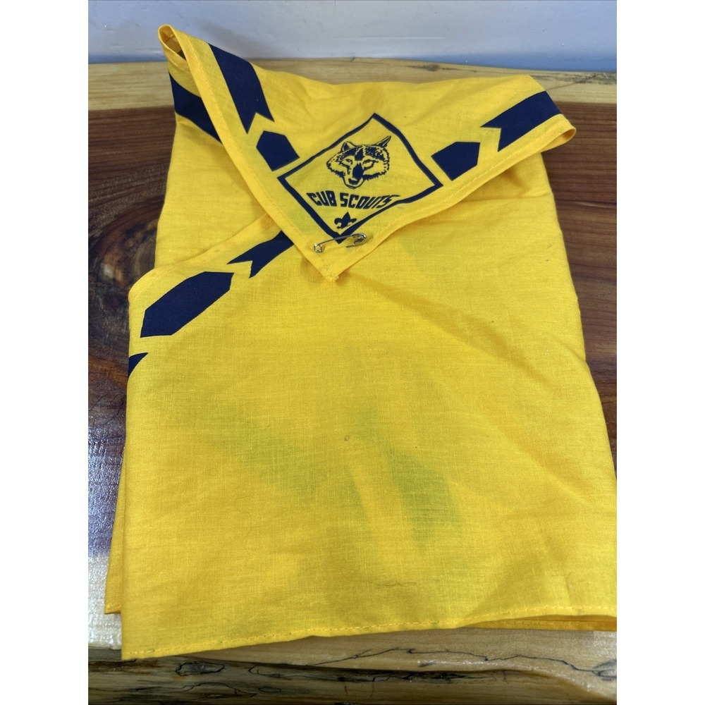 Cub Scout Wolf Neckerchief Gold Yellow Scarf BSA Boy Scouts of America